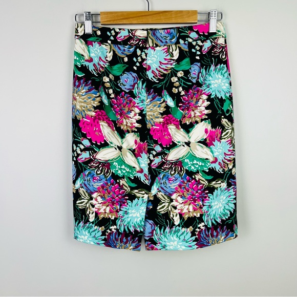 J Crew Women’s Floral Watercolor Pencil Skirt Lined Slit Size 00 (AU 8) NWT - Picture 4 of 12
